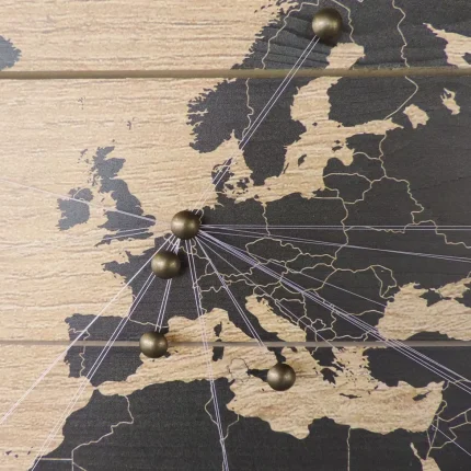 Wereldkaart Memories | Houten wereldkaart | wereldkaart op hout | woodprint.nl